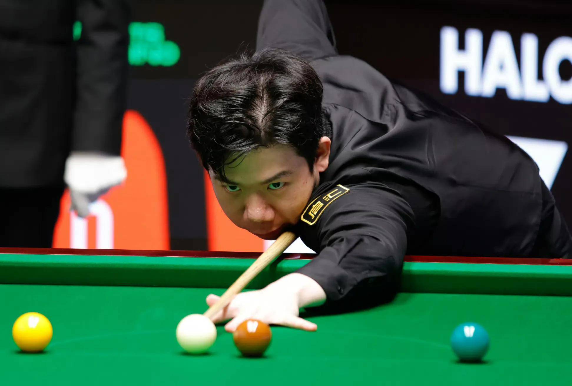 子在咖啡馆 子在咖啡馆