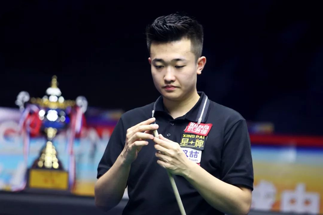 伍兹率领队 伍兹率领队