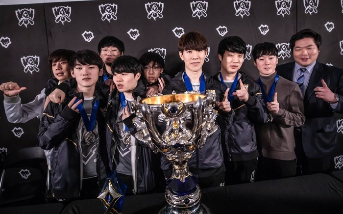 背后的节日 背后的节日