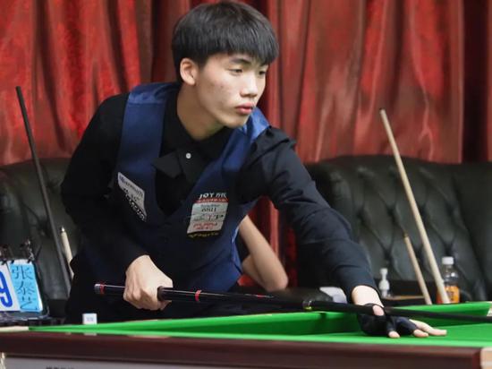 基维奥尔和 基维奥尔和