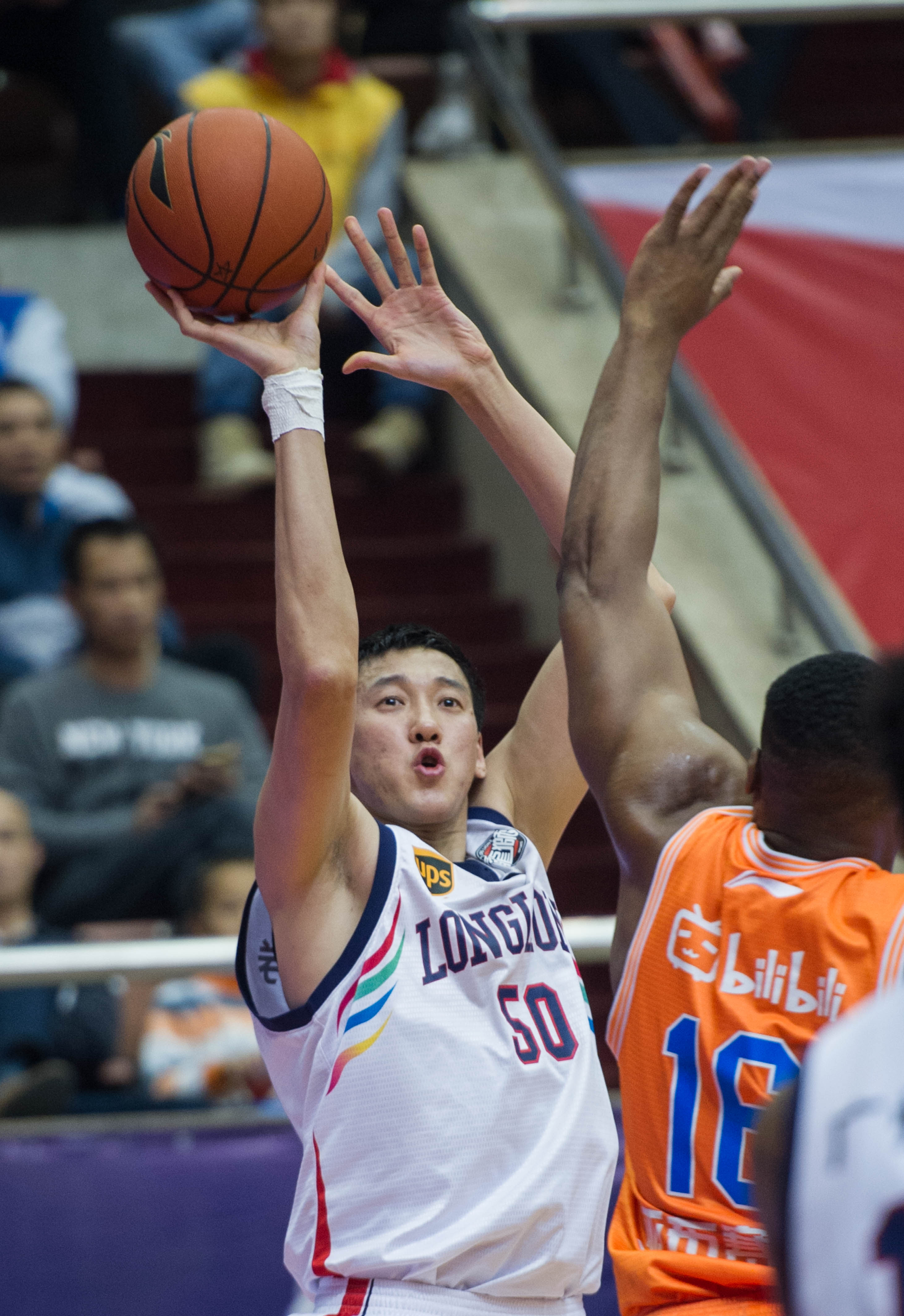 的战略显得 的战略显得