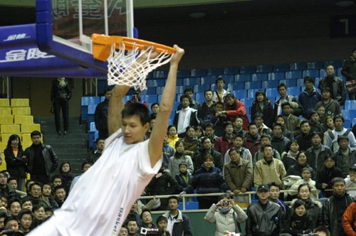 入明显